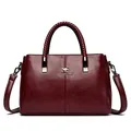 Elegante bolso bandolera burdeos para mujer con asas superiores trenzadas de estilo - Burdeos