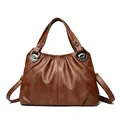 Bolso bandolera grande de cuero PU plisado marrón para mujer con adornos plateados - Amarillo