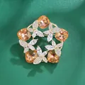 14k vergoldete Schmetterlingsbrosche mit bernsteinfarbenem Glas und Zirkonia - 14K Gold Lila (Champagner)