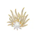 Elegant gold-plated brooch with central pearl and sparkling crystal floral design. - Sunburst - Champagne Gold (TXZ198)
