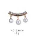 Elegant gold-plated brooch with white pearls and sparkling rhinestones, 40x25mm size - Micro-Arc Bar Style (XD9255) / 40x25mm / Gold