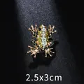 Detailed SKU view of a green rhinestone frog brooch, size 2.5x3cm. - XD8780 (Rhinestone Frog)