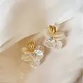 Elegant pearlescent flower earrings with 925 silver needles for a romantic style - Artificial Pearl Camellia Style (A1764) / 1 Pair Pack / Gold
