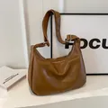 Large capacity Maillard brown faux leather hobo shoulder bag for women commuting - No Pendant / Brown