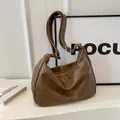 Elegant brown large capacity Maillard style hobo bag with adjustable strap for women - No Pendant / Mud Color