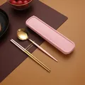 Draagbare gouden roestvrijstalen bestekset met roze handgrepen en handige opbergdoos - Roze Goud - 2-delige Set