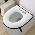Funda de felpa blanca para asiento de inodoro con bordado Beautifully para baño. - Estilo de Letra / Blanco Alfabeto Pelo de Conejo Simple