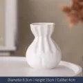 Piccolo vaso in ceramica bianca plissettata stile Wabi-sabi per la casa alto 15cm. - Diametro 8,3cm/Altezza 15cm / Bianco Puro a Forma di Sacco