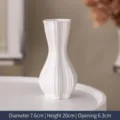 Elegante witte keramische geribbelde vaas voor decoratie, hoogte 20cm, diameter 7,6cm - Kort Uivormig Effen Wit