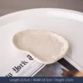 Bandeja de cerámica moteada crema para joyas, plato de almacenamiento irregular de 15,5x10,5 cm - Riñón / Plato Individual / Blanco con puntos marrones