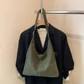 Bolso tote retro minimalista en cuero sintético verde oscuro para mujer hombro - Sin colgante / Verde