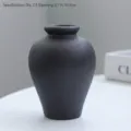 Minimalistische kleine schwarze Keramikvase mit matter Struktur für die Heimdekoration - Charming matte black / 直径7.5cm x 高10.5cm