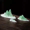 Elegantes adornos de montaña de cerámica de tres piezas para decoración Zen y hogar - Set de tres piezas / Verde