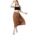 Ganzkörperansicht eines kaukasischen Models in einem braunen Strand-Wickelrock-Sarong - Einheitsgröße / Unterteile / Kaffeebraun