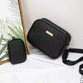 Set de bolsos tipo cámara acolchados en negro con mini monedero y correa - Negro