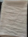 Eleganter hellbeiger Chiffonschal mit verstreuten Strasssteinen für Abendkleider. - Aprikose