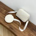 Weiße und gelbe geometrisch bedruckte Umhängetasche mit passendem runden Münzfach - Weiß / 0,1
