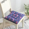 Detalle de cojín de silla grueso de algodón y lino con estampado de flamencos y rayas - 40*40cm / Rayas Azules Flamenco