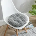 Cojín redondo grueso para silla de algodón y lino con patrón de espiga gris y blanco - 40x40cm / Round Grey Arrow