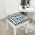 Cojín cuadrado para silla con patrón geométrico de triángulos en ocre y marino - Estampado geométrico multicolor / 40x40cm