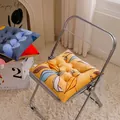 Coussin de chaise jaune à motif floral sur une chaise en acrylique transparente - 40*40cm / Peluche Chaude Suihe Jaune