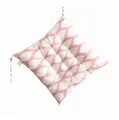 Cómodo cojín cuadrado para silla con estampado de hojas en rosa y blanco y lazos en las esquinas - Triángulo Rosa / 40x40cm