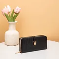 Elegante cartera larga negra para mujer con estampado de cocodrilo y cremallera - Negro