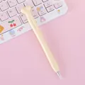Bolígrafo creativo con forma de hueso en blanco crema sobre un lindo fondo rosa - Estilo de Hueso D / Blanco Roto