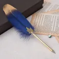 Elegante penna a sfera in piuma sfumata blu e oro per l'ufficio o regalo di festività - Blu Notte