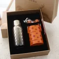 Coffret cadeau bouteille isotherme en titane pur avec étui en cuir et boîte premium - 350ml / Boîte Cadeau Argentée