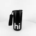 Schwarzer 304 Edelstahl Kaffeebecher mit weißem hi-Aufdruck und praktischem Tragegurt - 500ml / Schwarz