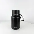 Premium mattschwarze isolierte Edelstahl-Vakuum-Wasserflasche mit Trageschlaufe - 650ml / Schwarz