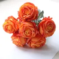 Detailansicht von 6 orangefarbenen Kunstrosen mit feinem französischem Brandrand Deko - 6-Köpfige Rose / Orange
