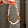Bracelet exquis en calcédoine rose naturelle avec breloques dorées pour femmes - Bracelet Calcédoine Rose Feuille d'Or - Amélioré (HYL267273)