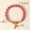 Handgefertigtes Armband aus Erdbeerquarz und Hetian-Jade mit einem Erdnuss-Anhänger - Erdbeerquarz Armband / 8mm Perlendurchmesser