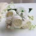 Elegante ramo de peonías blancas artificiales de 5 cabezas para decorar el hogar - Blanco