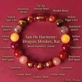 Bracelet multi-trésors en agate rouge avec breloques zodiacales et perles de 10mm - Rat Singe Dragon Tri-Harmonie / Diamètre de perle 10mm