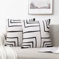 Fundas de cojín cuadradas decorativas modernas de algodón y lino con patrón geométrico negro - 45x45cm / Estilo de Línea de Laberinto (YM3409064)