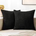Set di due fodere per cuscini in velluto a coste nero con trame a righe moderne. - 30x50cm / Nero