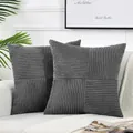 Fodera per cuscino moderna in velluto a coste grigio con patchwork - 30x50cm / Grigio scuro