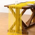Gelber Tischläufer aus Tüll mit Perlen für elegante Hochzeit und Party Dekoration - 80*100cm / Gelb