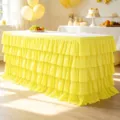 Gele gelaagde geplooide chiffon tafelrok voor feestelijke party en bruiloft tafels - 183x78cm / Geel