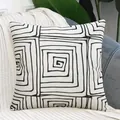 Funda de cojín de algodón y lino con patrón de espiral geométrica en blanco y negro - 45x45cm / Estilo Geométrico en Espiral (YM3409067)