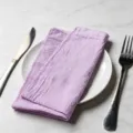 Soft lavender purple slub cotton napkin with overlocked edges for dining - 32x32cm (1 Piece) / Lavender Purple (CD260703-33)