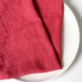 Dunkelrote Stoffserviette aus Baumwolle mit Crinkle-Struktur - Slub-Textur Serviette (CD260704-20) / 32x32cm (Ein Platzset) / Dunkelrot