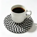 Round hand-woven cotton rope coaster with classic black and white checkered pattern - Diameter 11cm / Black and White Houndstooth (Style 32)