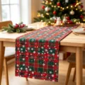 Chemin de table de Noël festif avec carreaux rouge et vert et motifs de flocons blancs - 30cm*45cm (1 Pièce) / Carreaux Flocons de Neige (ZQ260819-10)