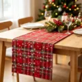 Chemin de table de Noël à carreaux rouges avec des flocons de neige sur table en bois - 30cm*45cm (1 Set de table) / Écossais flocon rouge (ZQ260819-16)