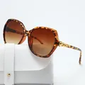 Stylish tortoiseshell large frame sunglasses for women with brown gradient lenses - With 016 Leather Case / Tortoise