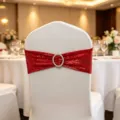 Rote elastische Pailletten Stuhlschleife mit Strassring für elegante Hochzeitsdekoration - 15cm*35cm / Rot
